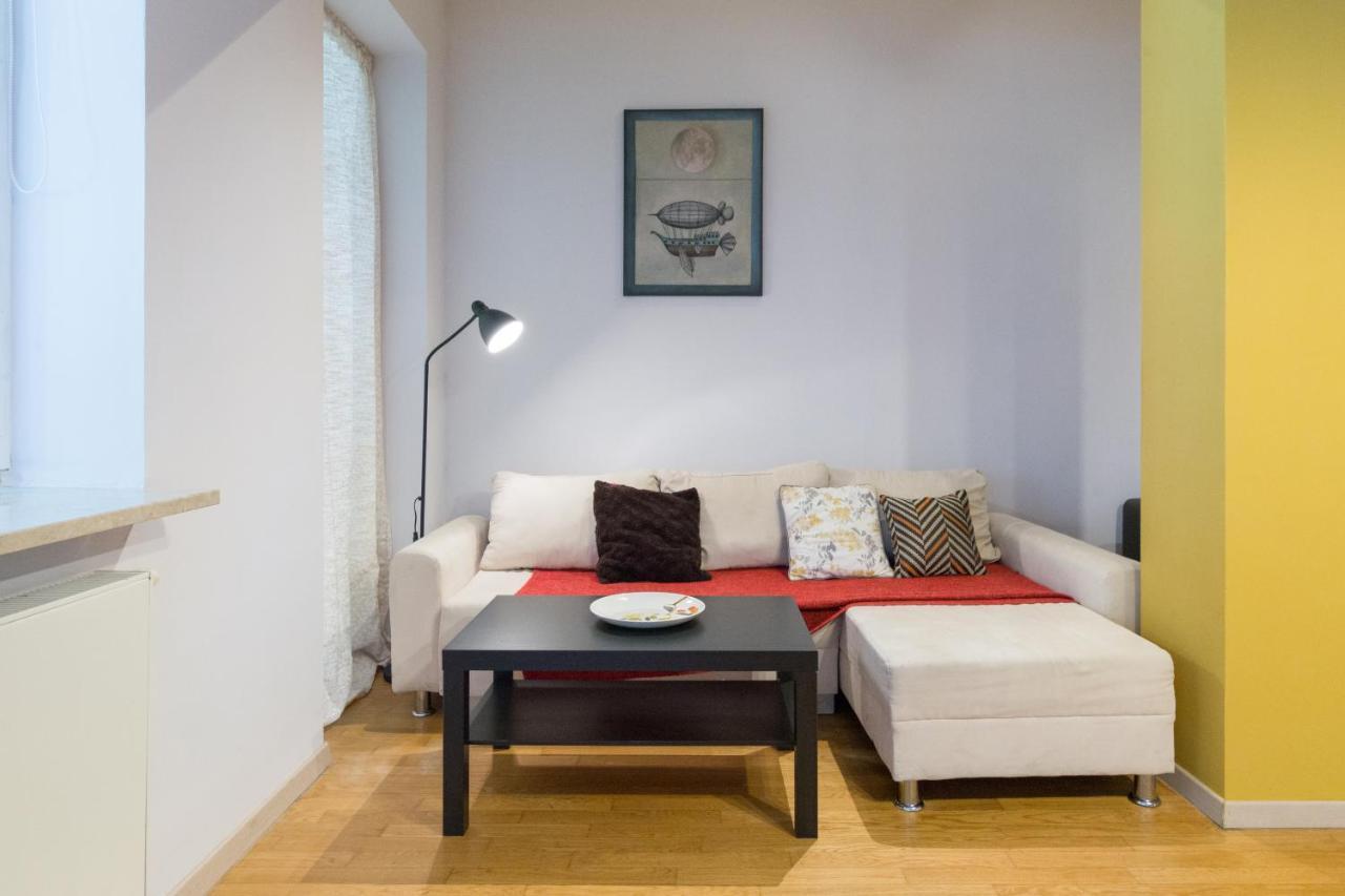 Apartment Garden Studio In The Old Town *